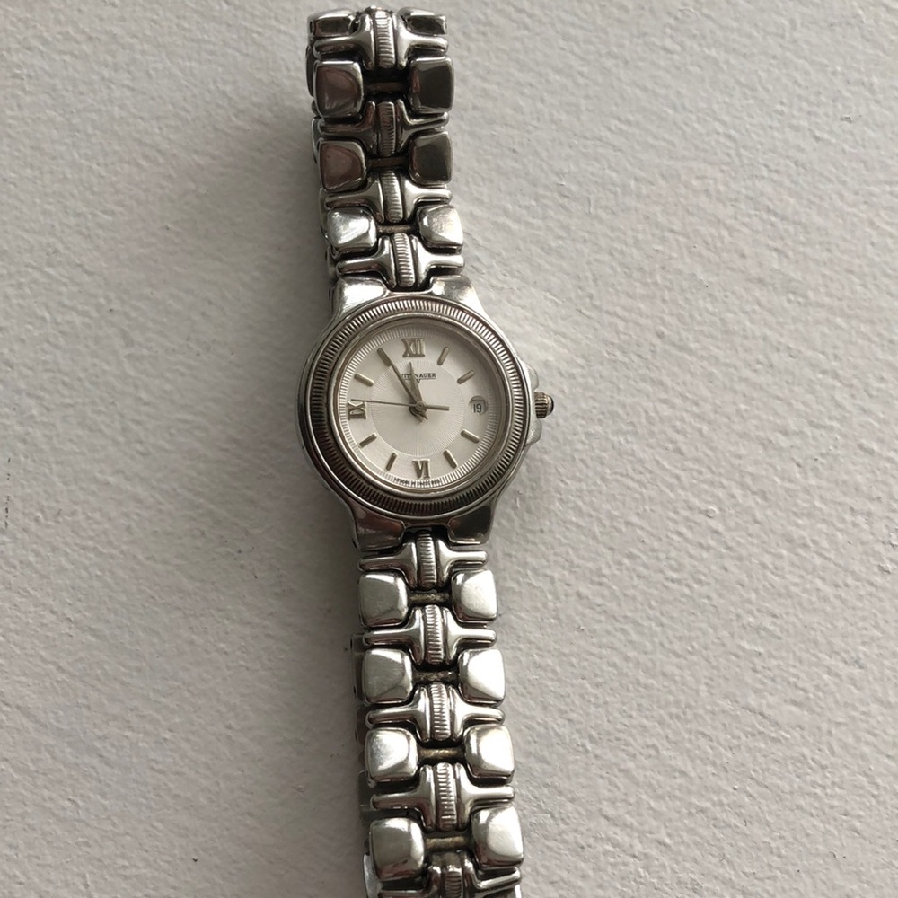 Whitnauer Watch. Silver.